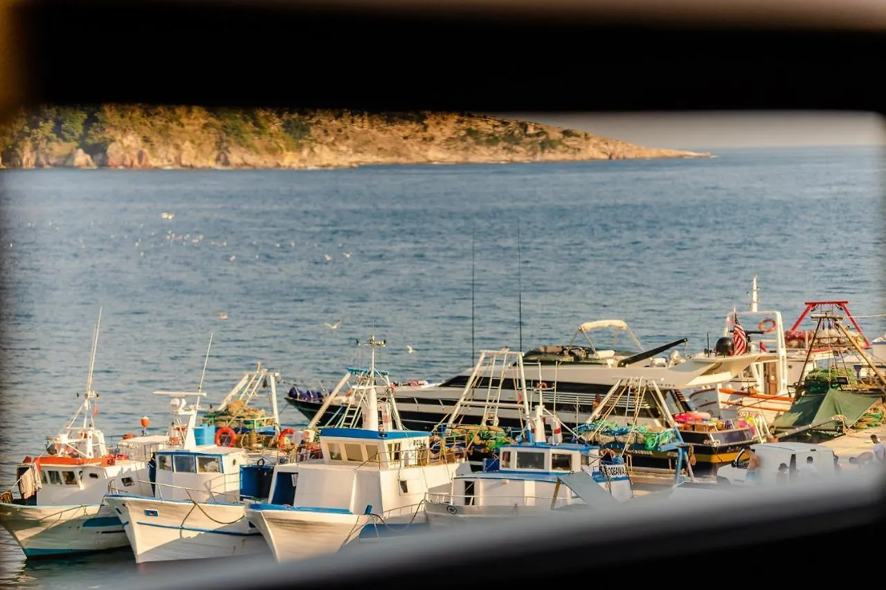 Rea Boutique Hotel Himare 5*,  Albânia